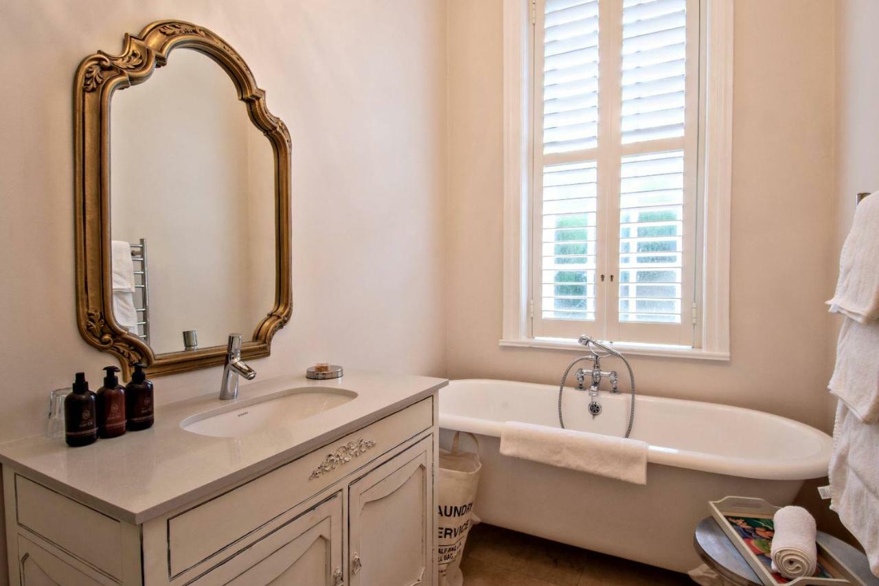 קייפטאון Rhonda'S Manor Boutique Guesthouse מראה חיצוני תמונה