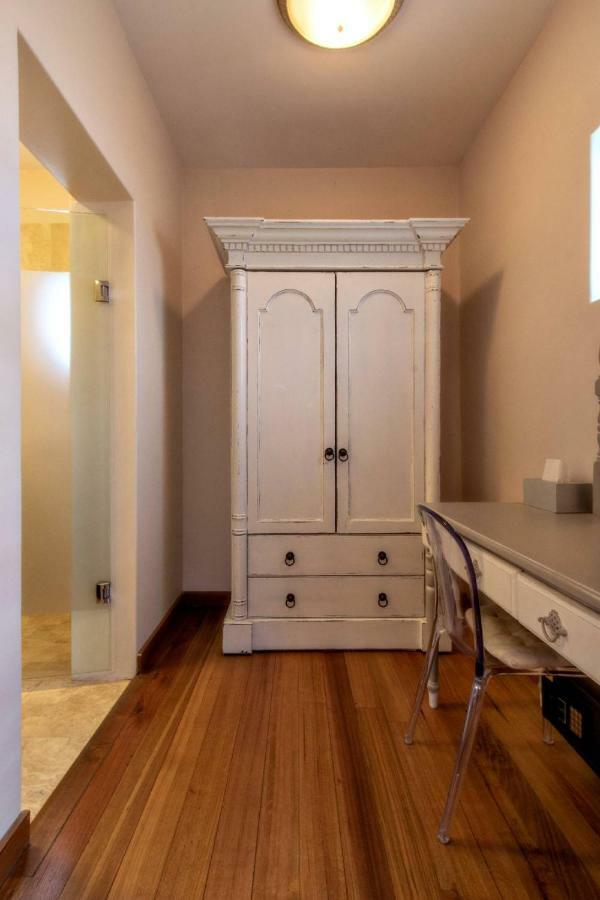 קייפטאון Rhonda'S Manor Boutique Guesthouse מראה חיצוני תמונה